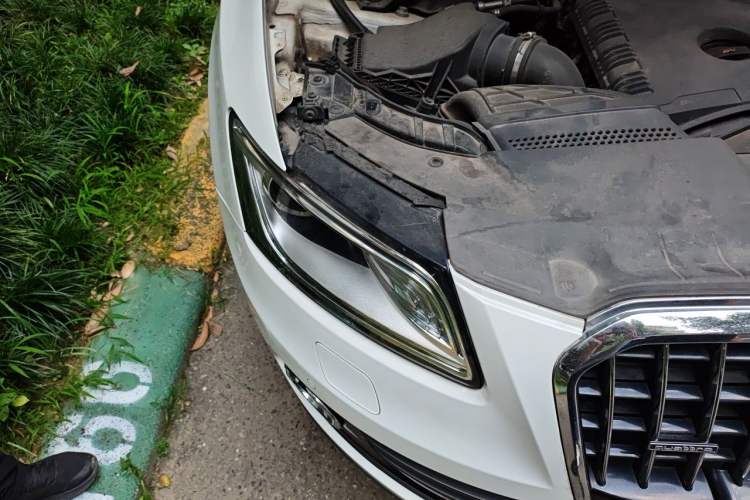 Used Audi Q5 2013 40 TFSI Technology Edition Right Front Headlight