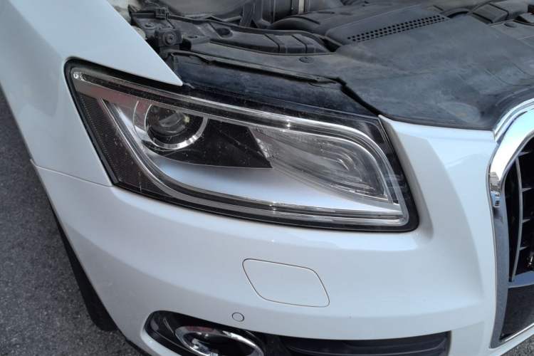 Used Audi Q5 2013 40 TFSI Comfort Edition Right Front Headlight