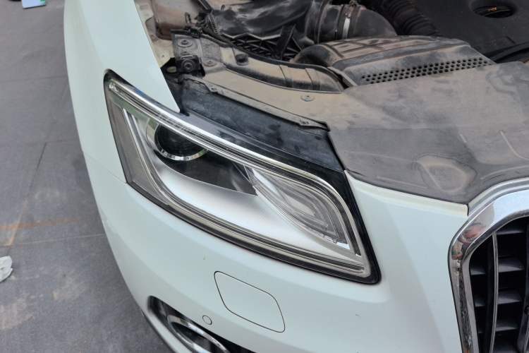 Used Audi Q5 2013 40 TFSI Technology Edition Right Front Headlight