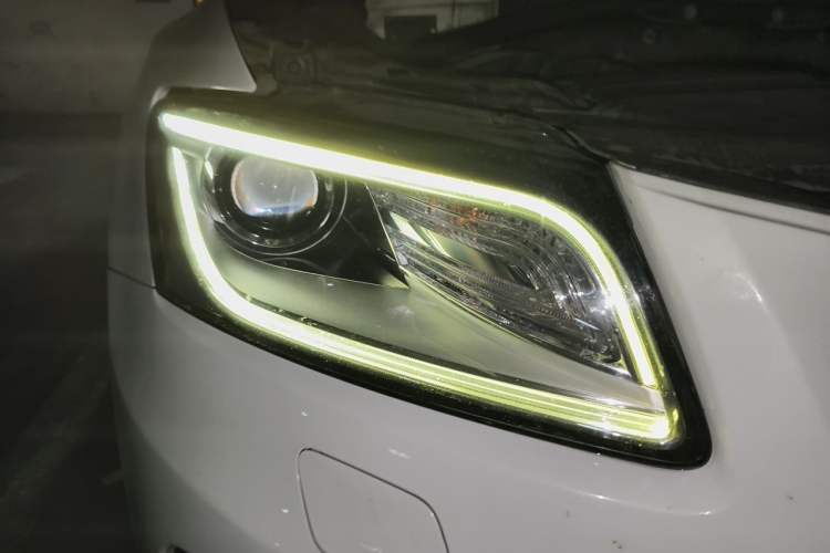 Used Audi Q5 2013 40 TFSI Technology Edition Right Front Headlight