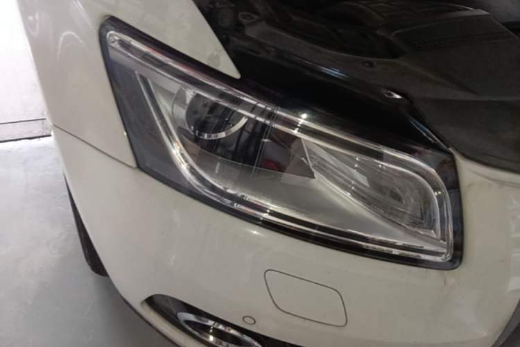 Used Audi Q5 2013 40 TFSI Technology Edition Right Front Headlight