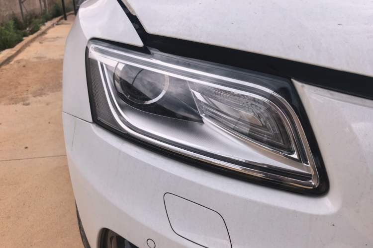 Used Audi Q5 2013 40 TFSI Comfort Edition Right Front Headlight