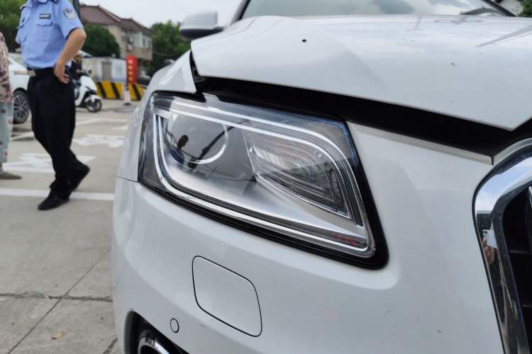 Used Audi Q5 2013 40 TFSI Technology Edition Right Front Headlight