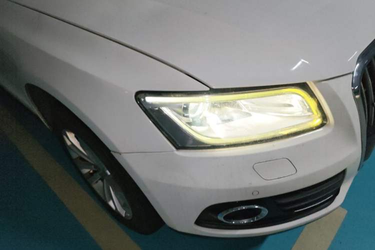Used Audi Q5 2013 40 TFSI Technology Edition Right Front Headlight
