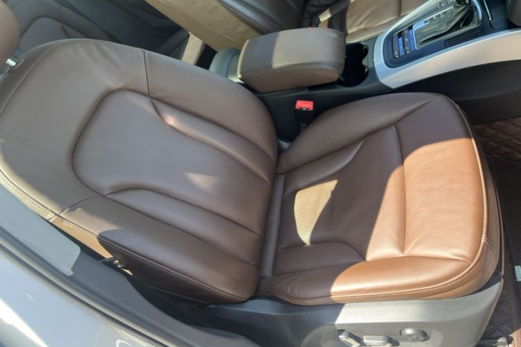 Used Audi Q5 2013 40 TFSI Technology Edition Right Front Seat