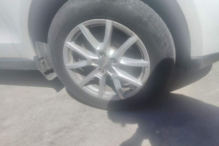 Used Audi Q5 2013 40 TFSI Technology Edition Right Front Wheel Hub