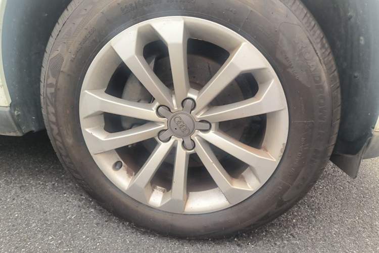 Used Audi Q5 2013 40 TFSI Technology Edition Right Front Wheel Hub