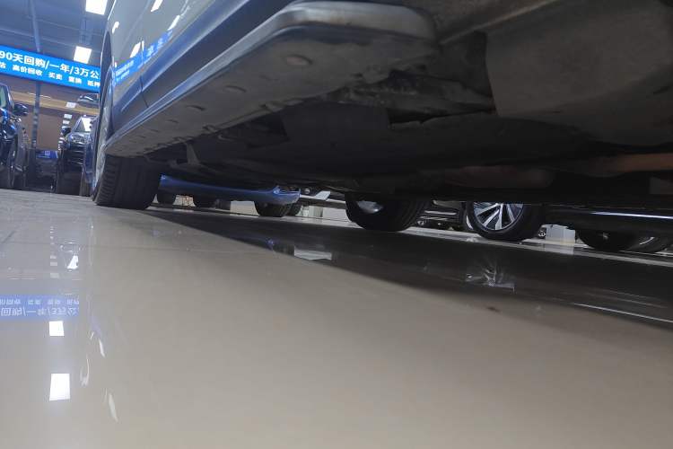Used Audi Q5 2013 40 TFSI Comfort Edition Right Side Sill