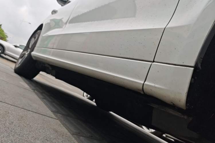 Used Audi Q5 2013 45 TFSI quattro Sport Edition Right Side Sill