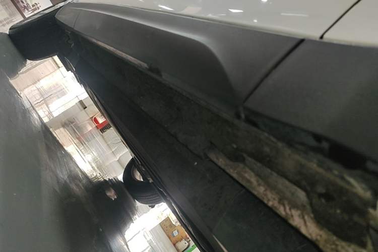 Used Audi Q5 2013 40 TFSI Technology Edition Right Side Sill