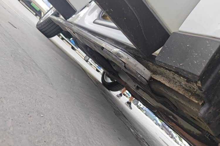 Used Audi Q5 2013 40 TFSI Comfort Edition Right Side Sill