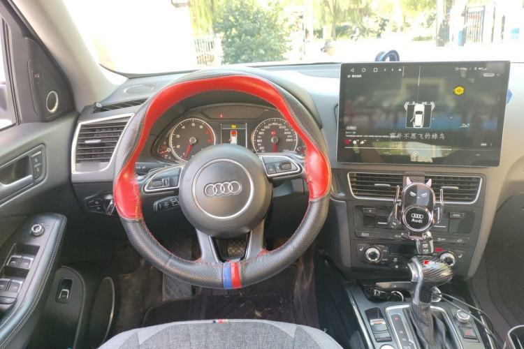Used Audi Q5 2013 45 TFSI quattro Sport Edition Steering Wheel