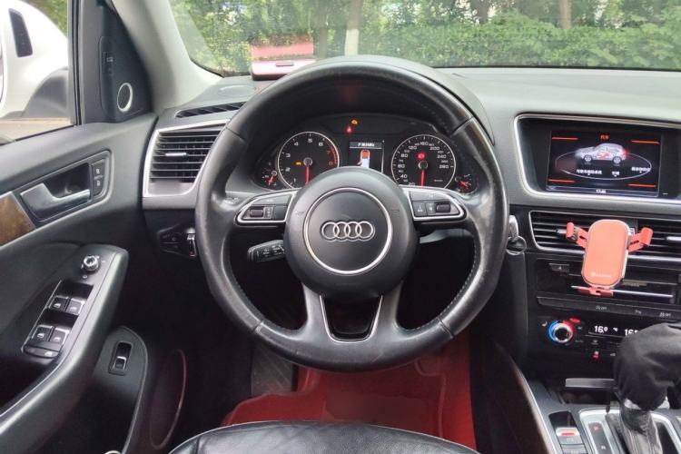 Used Audi Q5 2013 40 TFSI Comfort Edition Steering Wheel