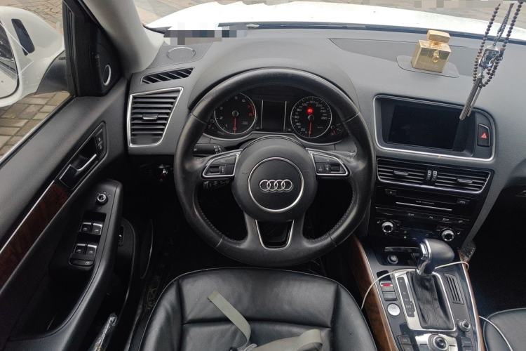 Used Audi Q5 2013 40 TFSI Comfort Edition Steering Wheel