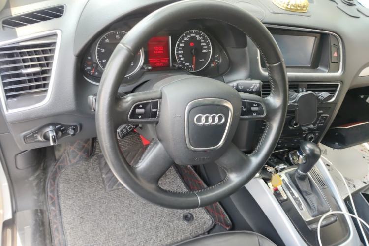 Used Audi Q5 2013 40 TFSI Technology Edition Steering Wheel