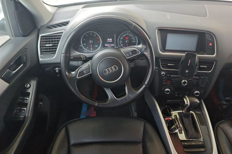 Used Audi Q5 2013 40 TFSI Technology Edition Steering Wheel