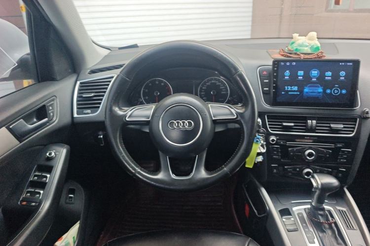 Used Audi Q5 2013 40 TFSI Ambition Steering Wheel