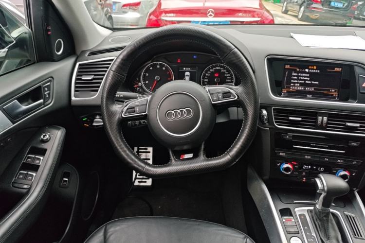 Used Audi Q5 2013 45 TFSI quattro Sport Edition Steering Wheel