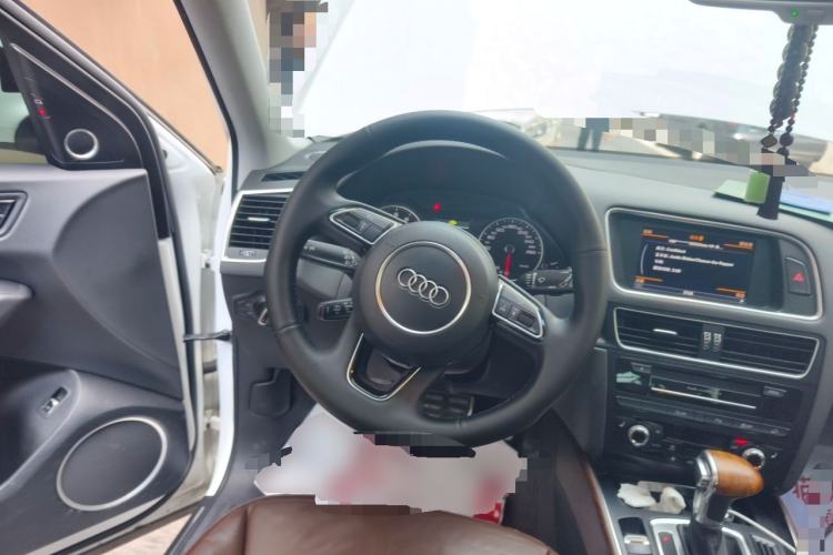 Used Audi Q5 2013 40 TFSI Comfort Edition Steering Wheel