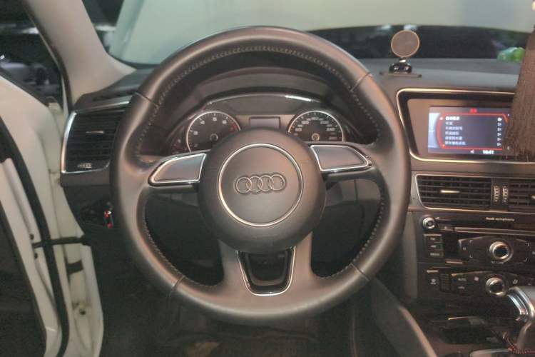 Used Audi Q5 2013 40 TFSI Comfort Edition Steering Wheel