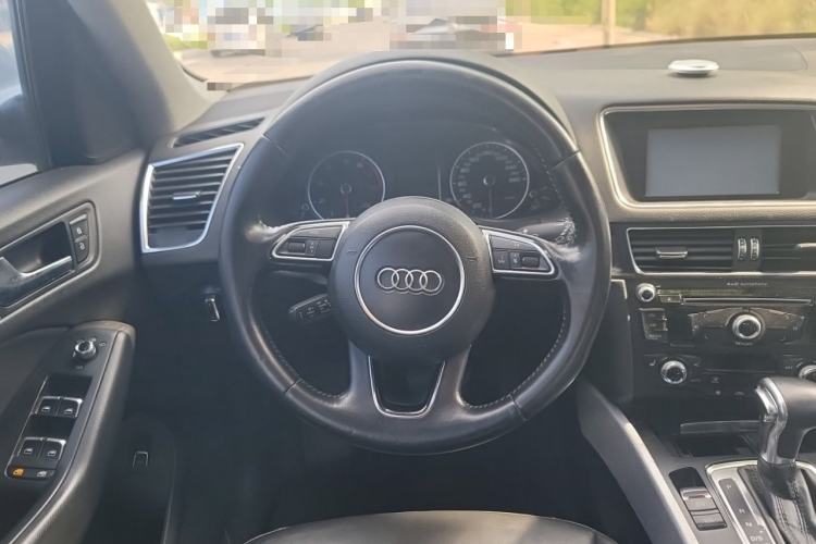 Used Audi Q5 2013 40 TFSI Technology Edition Steering Wheel