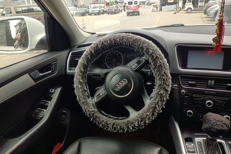 Used Audi Q5 2013 40 TFSI Technology Edition Steering Wheel