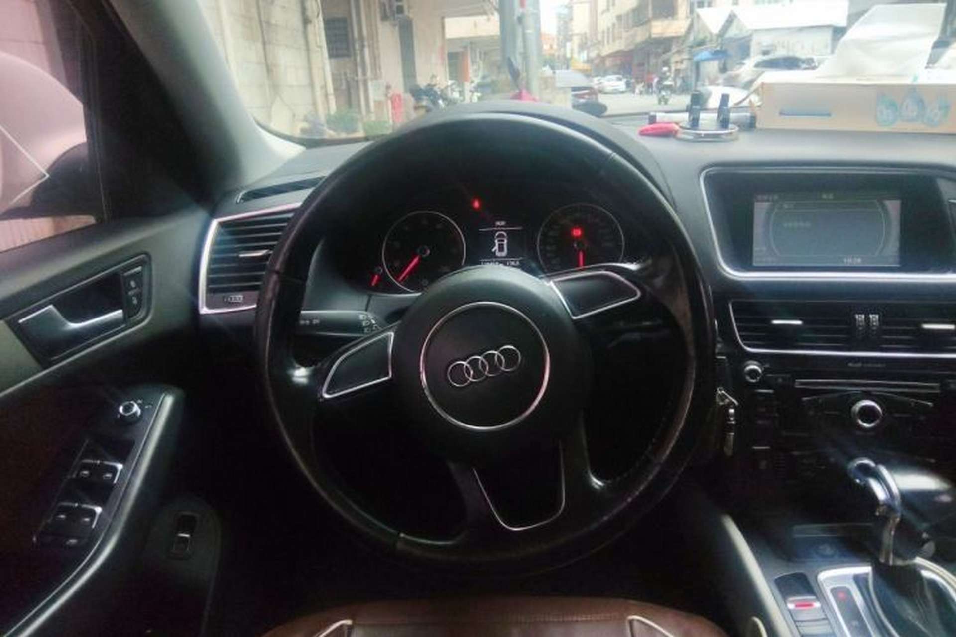 Used Audi Q5 2013 40 TFSI Ambition Steering Wheel