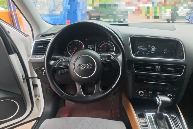 Used Audi Q5  Steering Wheel