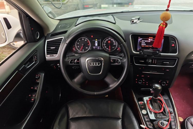 Used Audi Q5 2013 40 TFSI Technology Edition Steering Wheel