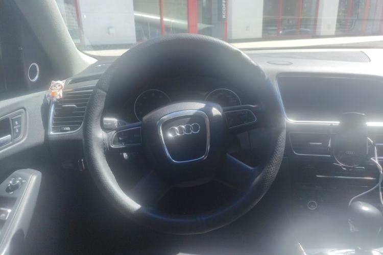 Used Audi Q5 2013 40 TFSI Technology Edition Steering Wheel