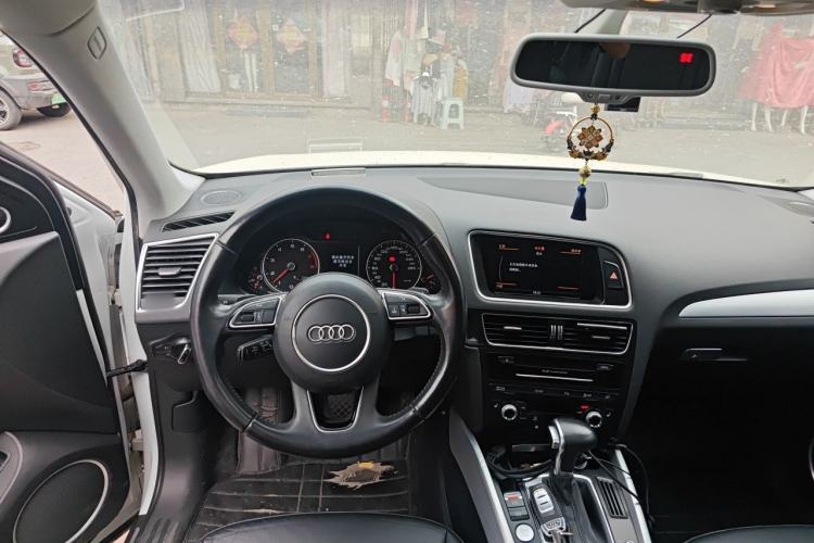 Used Audi Q5 2013 45 TFSI quattro Sport Edition Steering Wheel