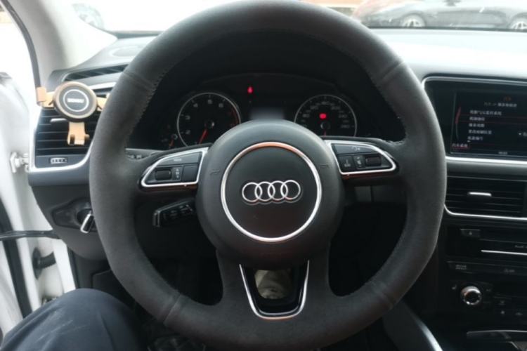 Used Audi Q5 2013 45 TFSI quattro Sport Edition Steering Wheel