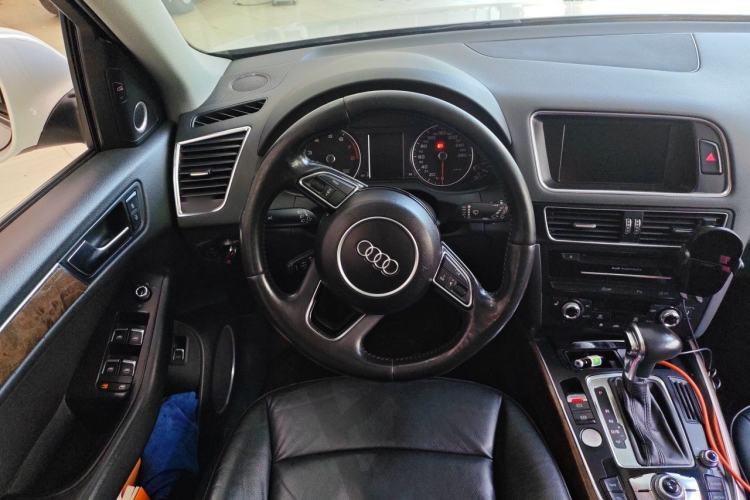 Used Audi Q5 2013 40 TFSI Comfort Edition Steering Wheel