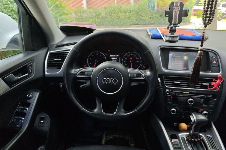 Used Audi Q5 2013 40 TFSI Technology Edition Steering Wheel