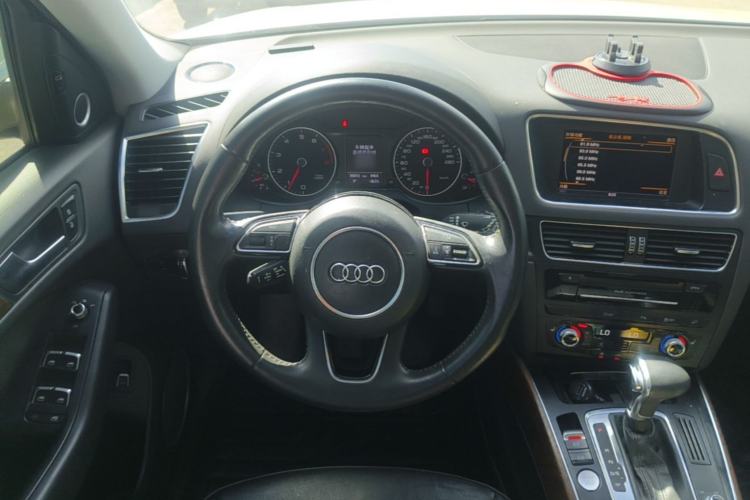 Used Audi Q5 2013 40 TFSI Comfort Edition Steering Wheel