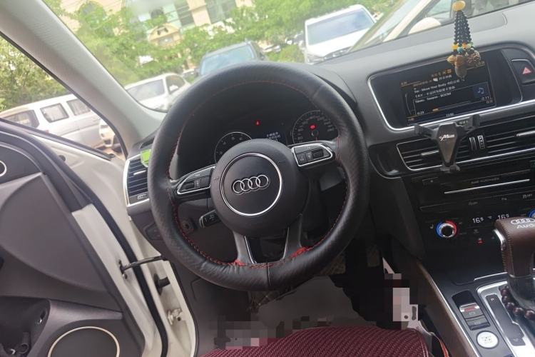 Used Audi Q5 2013 40 TFSI Comfort Edition Steering Wheel