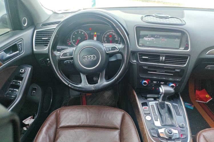 Used Audi Q5 2013 40 TFSI Comfort Edition Steering Wheel