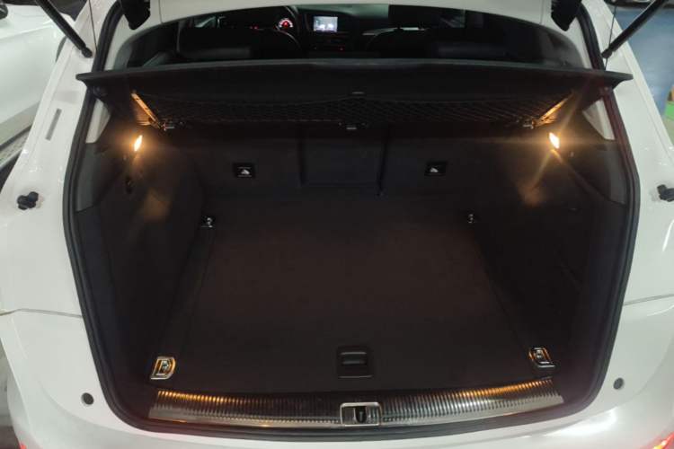 Used Audi Q5 2013 45 TFSI quattro Sport Edition Trunk