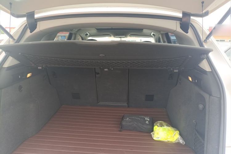 Used Audi Q5 2013 40 TFSI Technology Edition Trunk