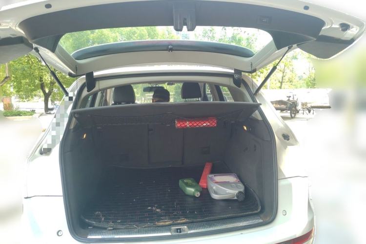 Used Audi Q5 2013 40 TFSI hybrid Trunk