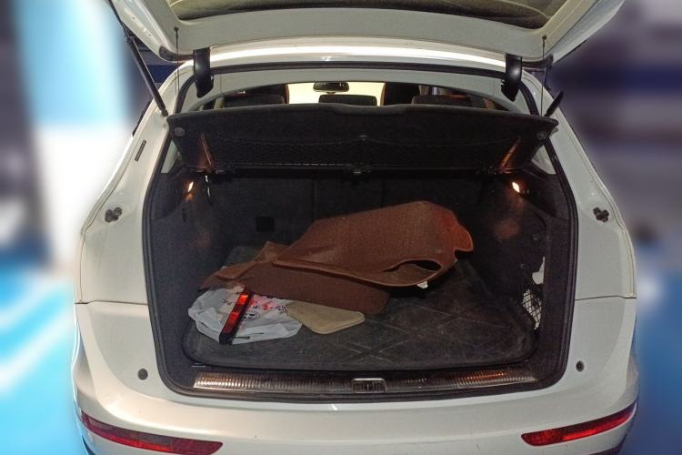 Used Audi Q5 2013 40 TFSI Comfort Edition Trunk