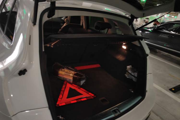 Used Audi Q5 2013 40 TFSI Technology Edition Trunk
