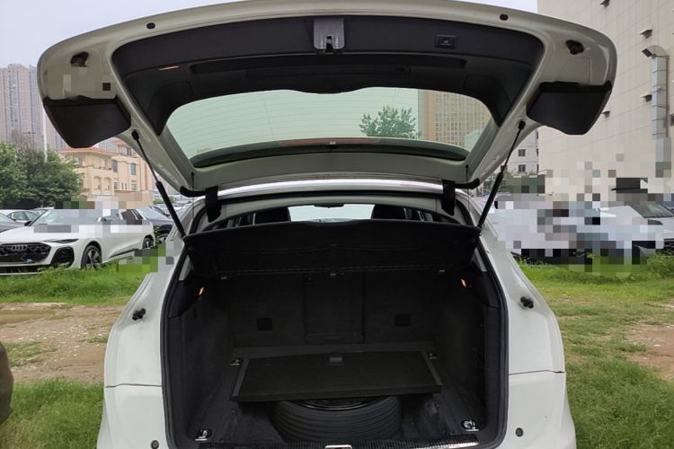 Used Audi Q5 2013 40 TFSI Technology Edition Trunk