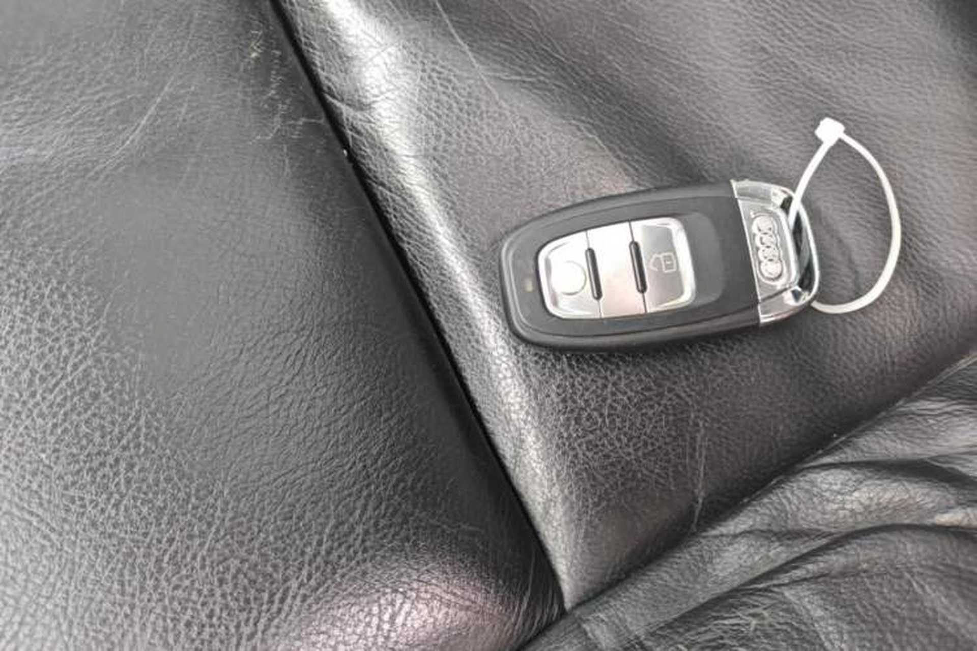 Used Audi Q5 2013 40 TFSI Ambition Vehicle Key