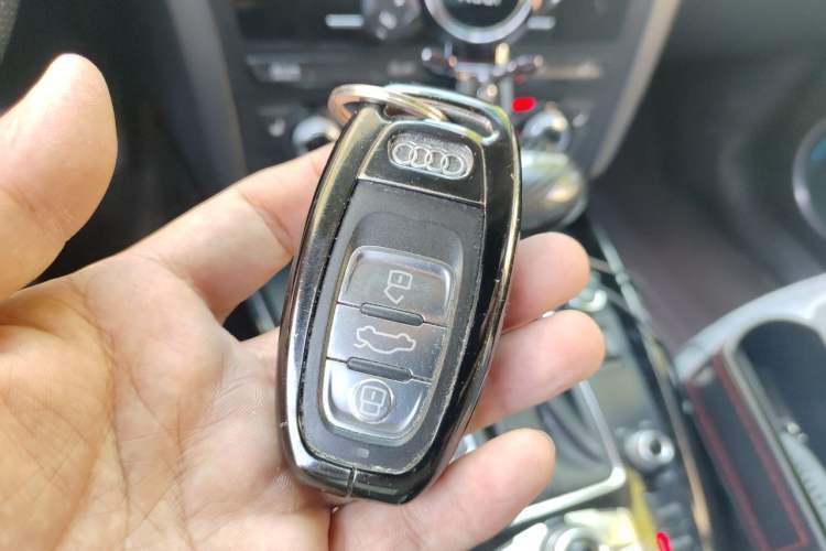 Used Audi Q5 2013 45 TFSI quattro Sport Edition Vehicle Key