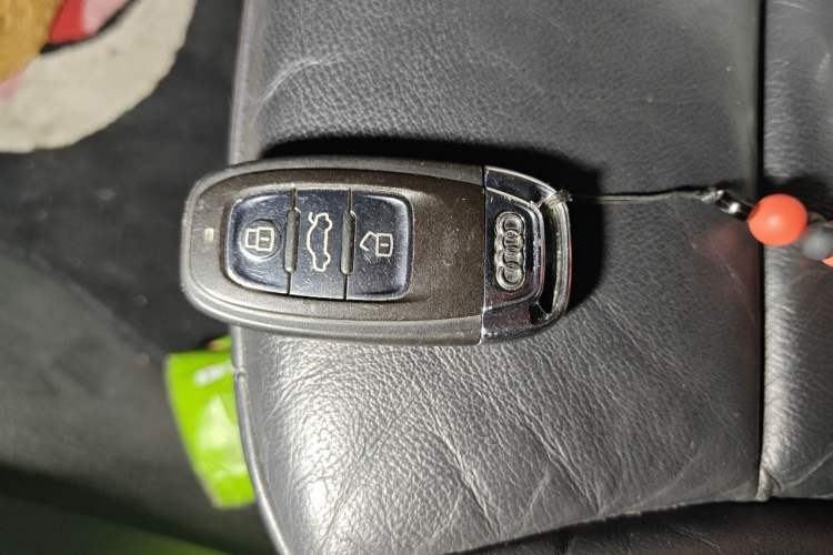 Used Audi Q5 2013 45 TFSI quattro Sport Edition Vehicle Key