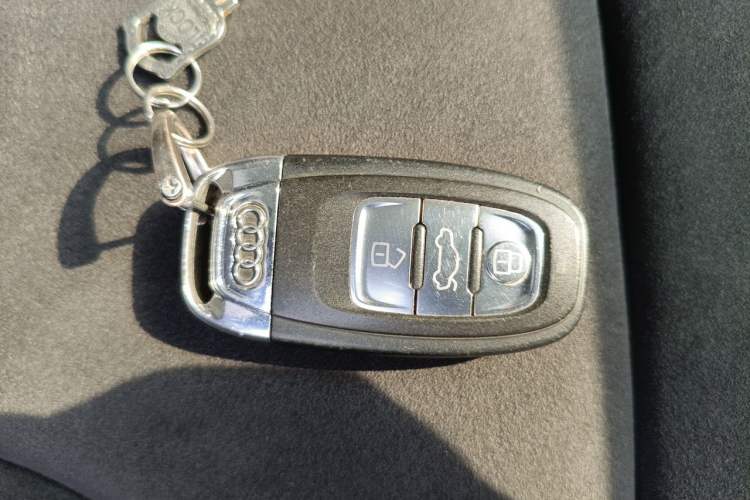 Used Audi Q5 2013 40 TFSI Dynamic Edition Vehicle Key