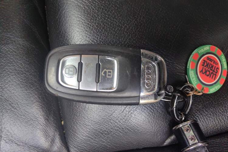 Used Audi Q5 2013 40 TFSI Technology Edition Vehicle Key
