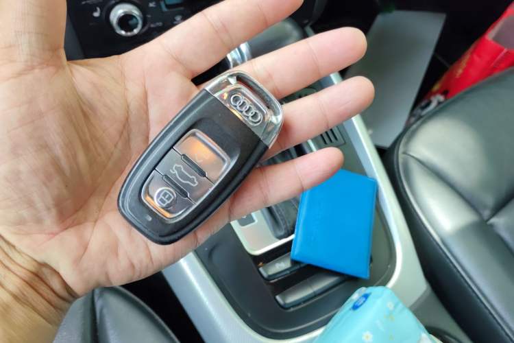 Used Audi Q5 2013 40 TFSI Technology Edition Vehicle Key
