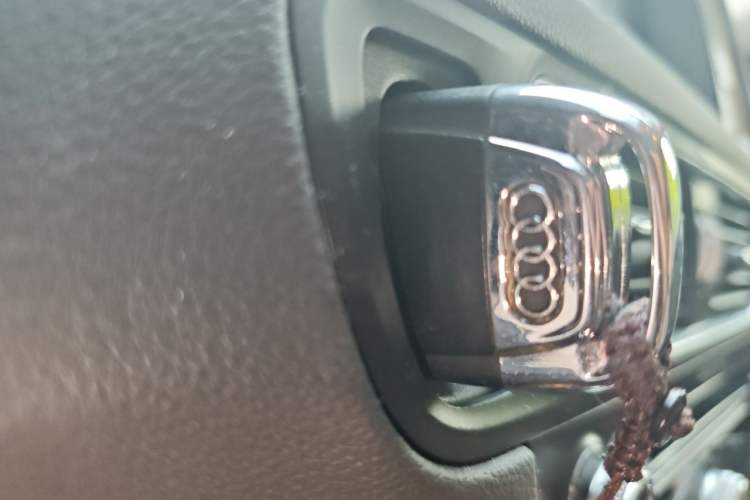 Used Audi Q5 2013 40 TFSI Technology Edition Vehicle Key
